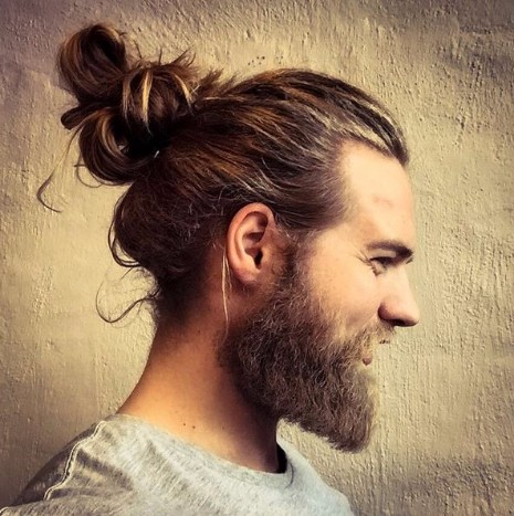 messy-man-bun-thick-hairstyles-men