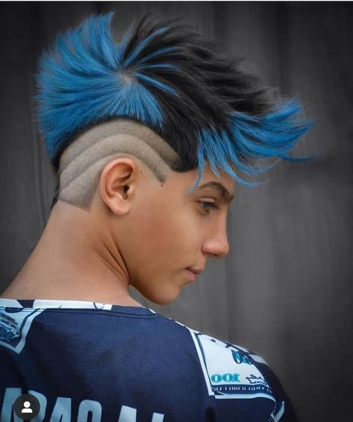 Straight Mohawk with Fade