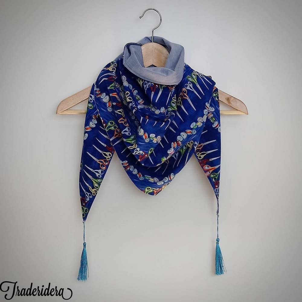 Scissor scarf