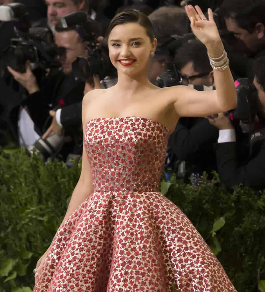 Miranda Kerr's medium-length hair is styled in a neat low bun during the Rei Kawakubo/Comme des Garcons: Art Of The In-Between Costume Institute Gala at Metropolitan Museum of Art, May 01, 2017.