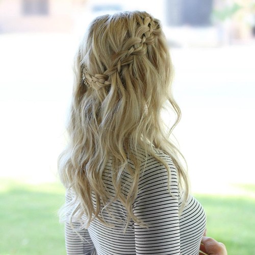 20 Ultra-pretty Waterfall Hairstyles