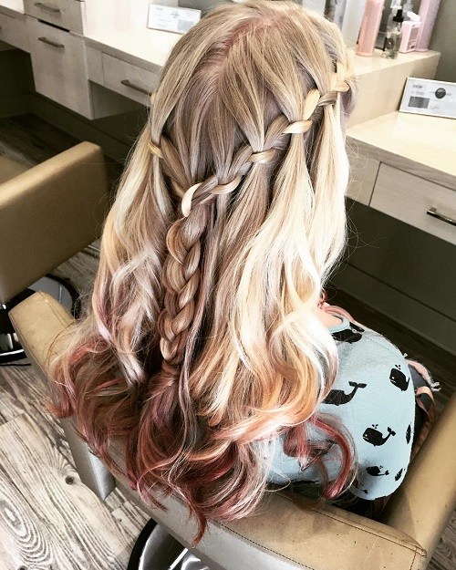 20 Ultra-pretty Waterfall Hairstyles