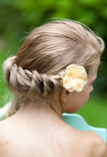 Twist Braid with Flowers