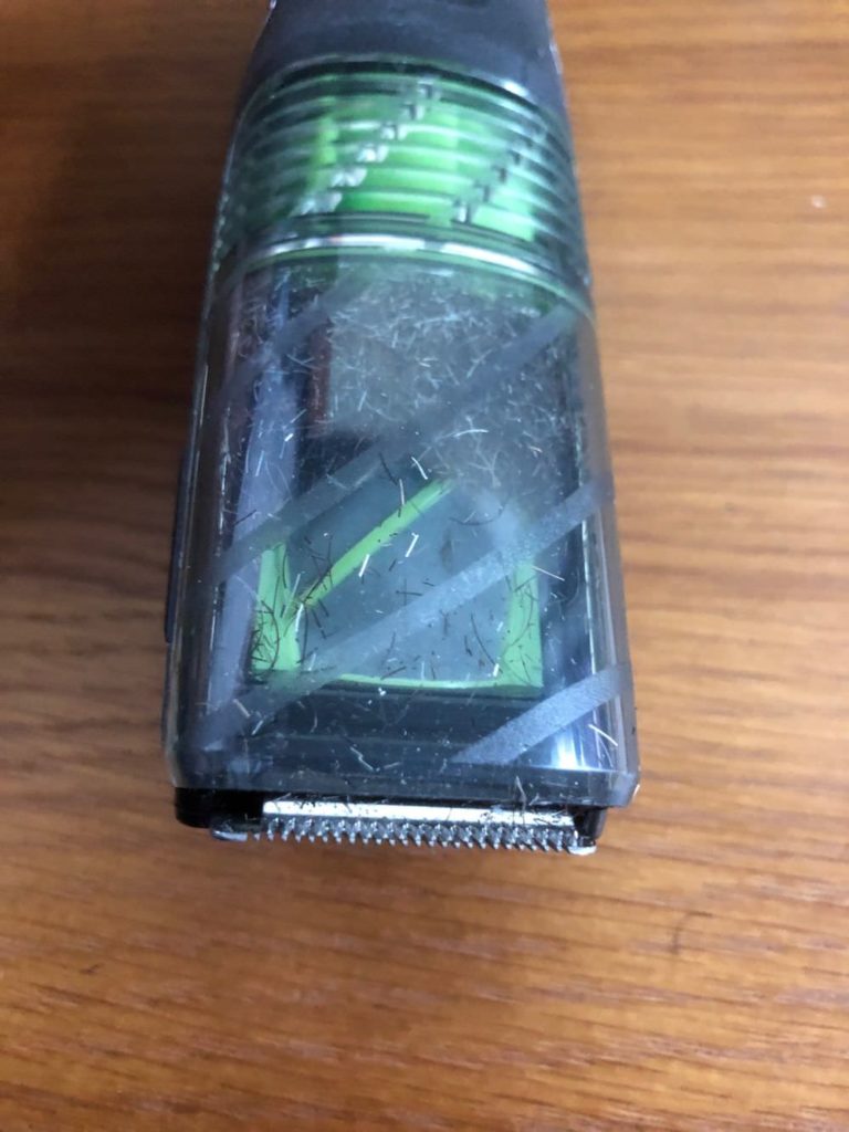 Remington Vacuum Beard Trimmer stubble collector