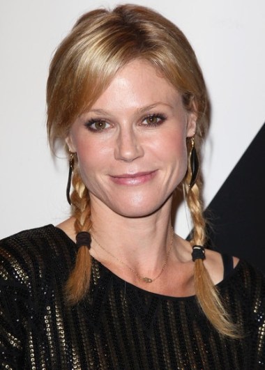 Julie Bowen Long Braided Hairstyle