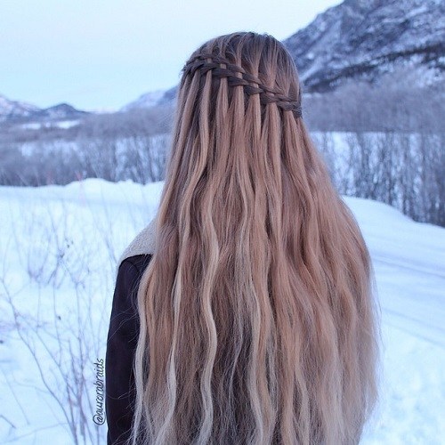 20 Ultra-pretty Waterfall Hairstyles