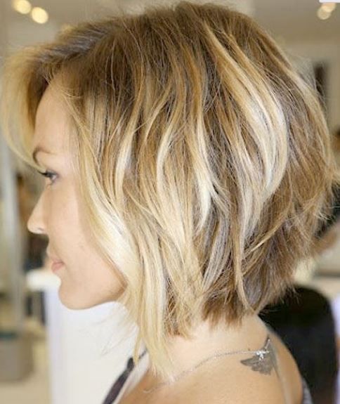 Soft Wavy Bob Haircut for Women