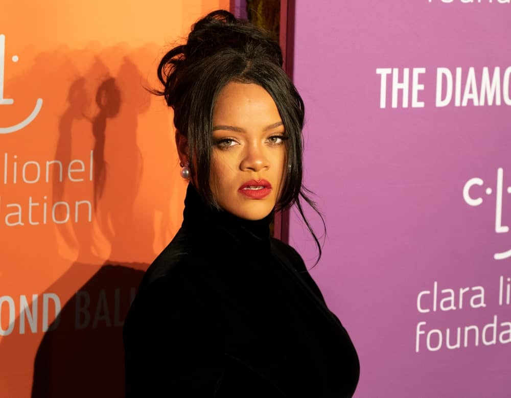 On September 12, 2019, Rihanna attended the 5th Annual Diamond Ball benefiting the Clara Lionel Foundation at Cipriani Wall Street. She came wearing an all-black outfit to pair with her messy top knot bun hairstyle with loose curtain bangs and tendrils.