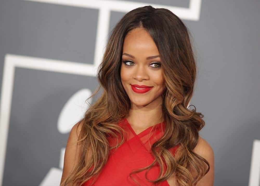 Rihanna arrives to the 2013 Grammy Awards on February 10, 2013 in Hollywood, CA.