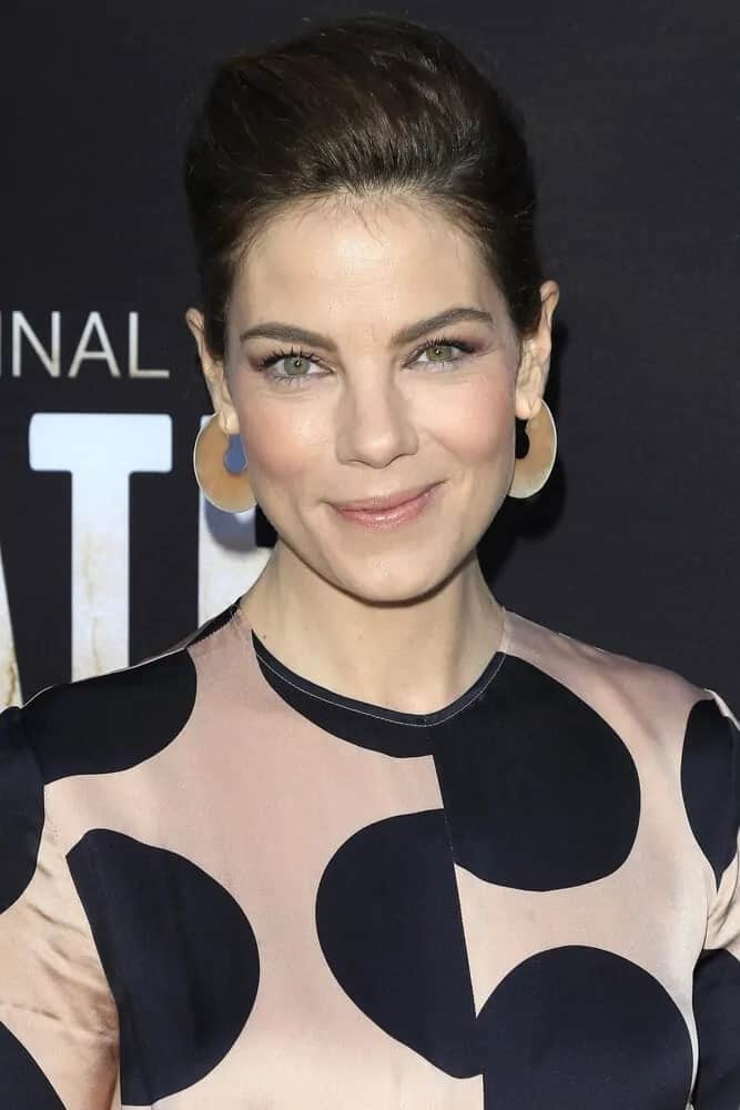 The high neat ponytail that Michelle Monaghan wore at the "The Path" Season 3 Premiere Screening last December 21, 2017 was a nice complement her high fashion and gorgeous make-up.