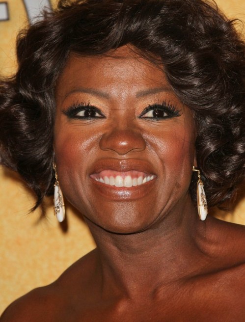 Viola Davis Short Bob Hairstyle for black women with square faces