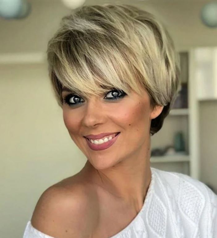 Short bob haircuts and hair colors 2021-2022