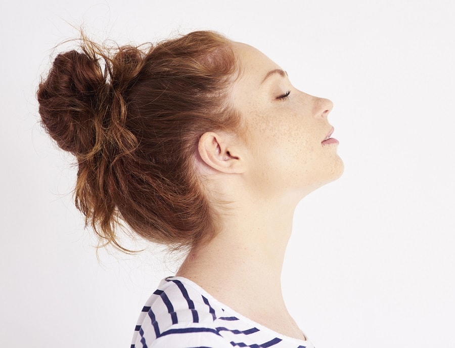 messy bun for brown hair