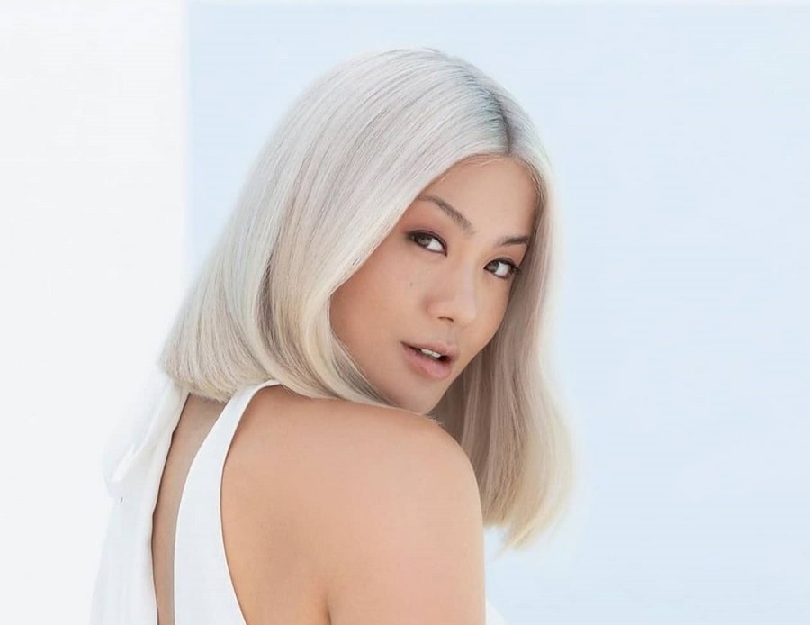 white blonde bob