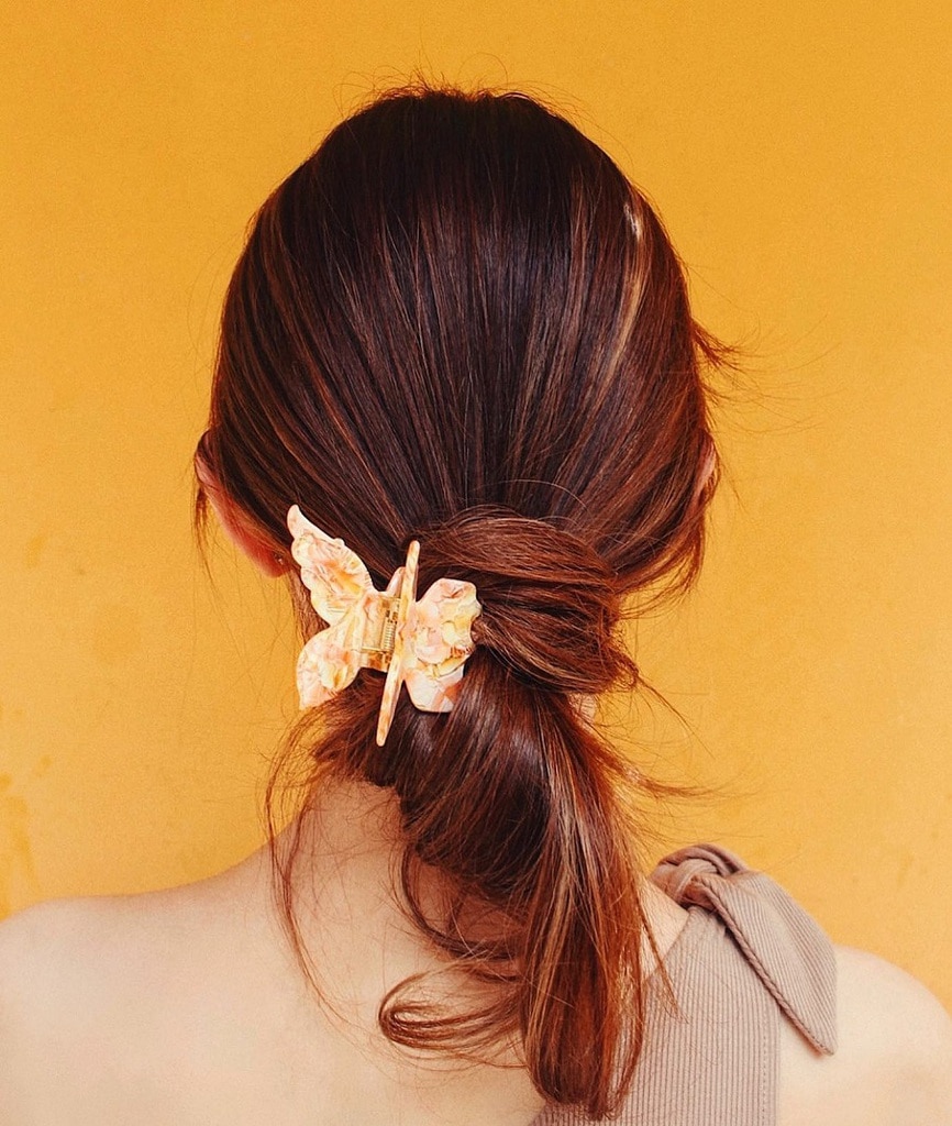 messy updo with claw clip