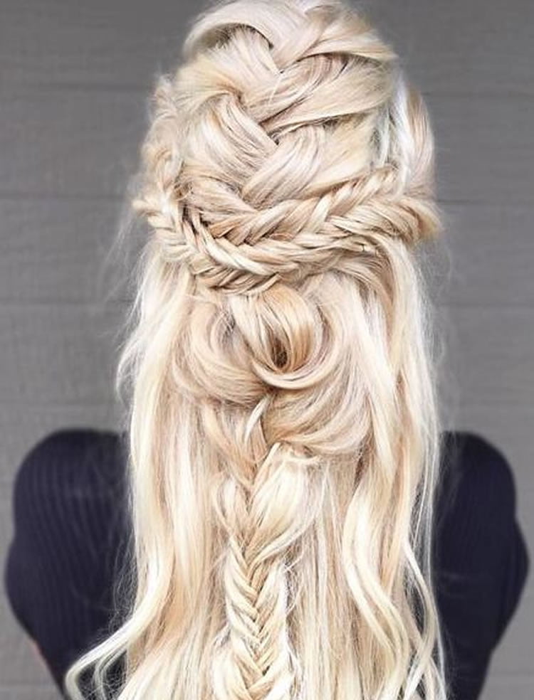 Beautiful Blonde Hair Styles for Long Hair Colors