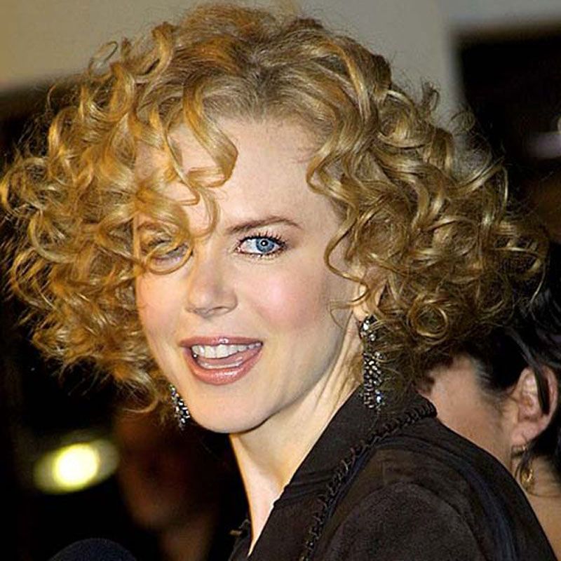 Curly Bob Hairstyles & Haircuts in 2021-2022