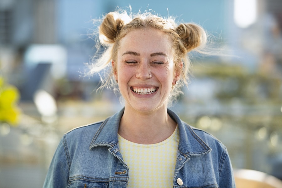 space bun for long face woman