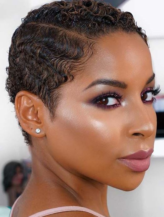 Short hairstyles for black women 2021-2022