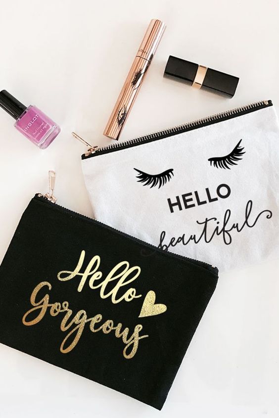 Cute makeup bags - roundup of the best makeup bags for young women in college