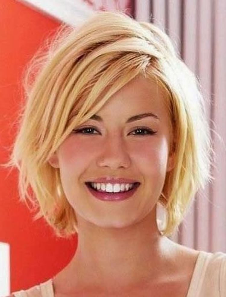 Lovely Blonde Hair Color Ideas for Short Bob