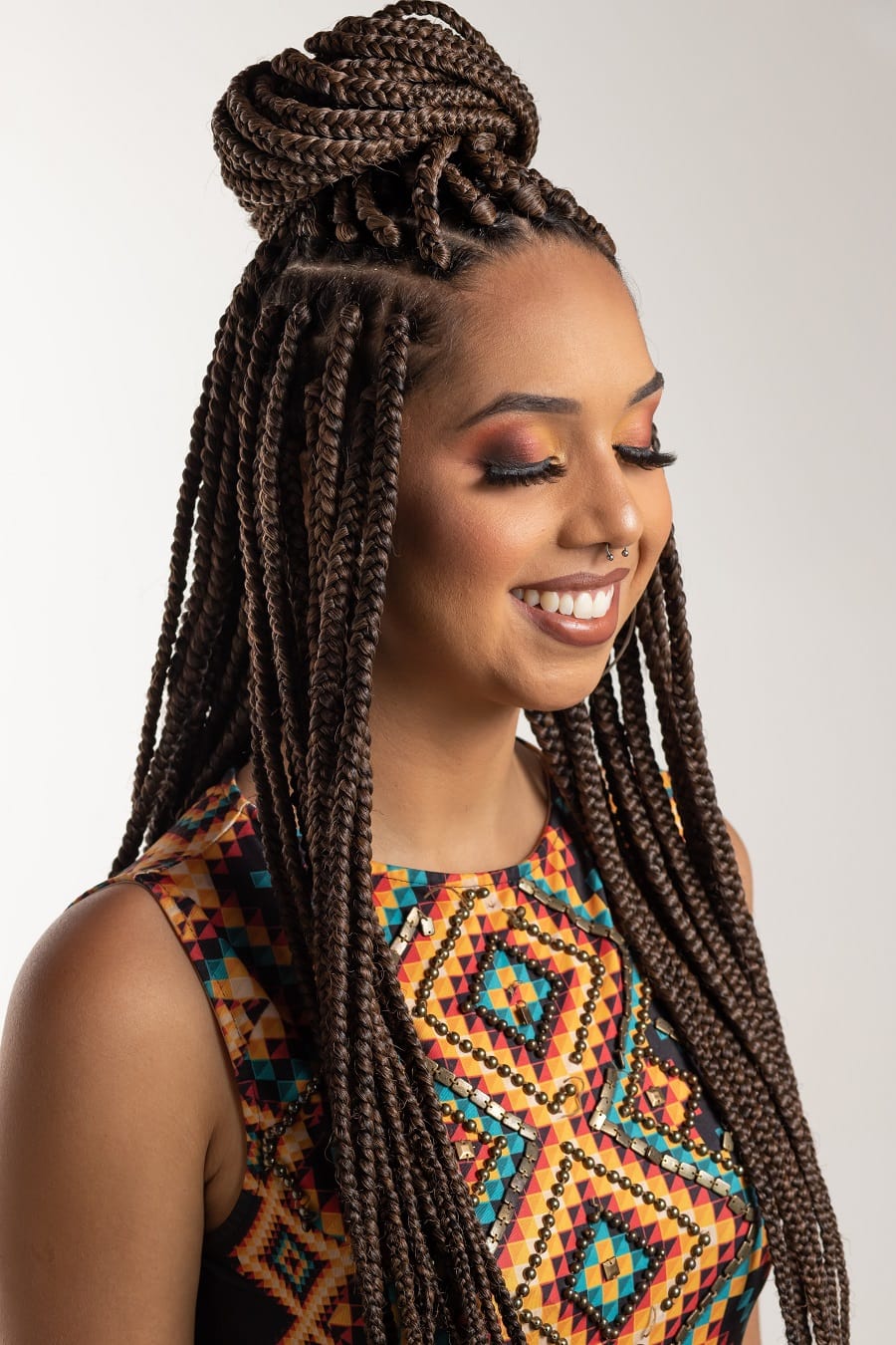 black girl with long knotless box braids 