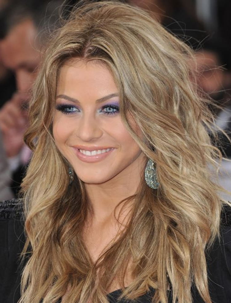 Prominent Blonde Hair Colors For Wavy Hair 2017