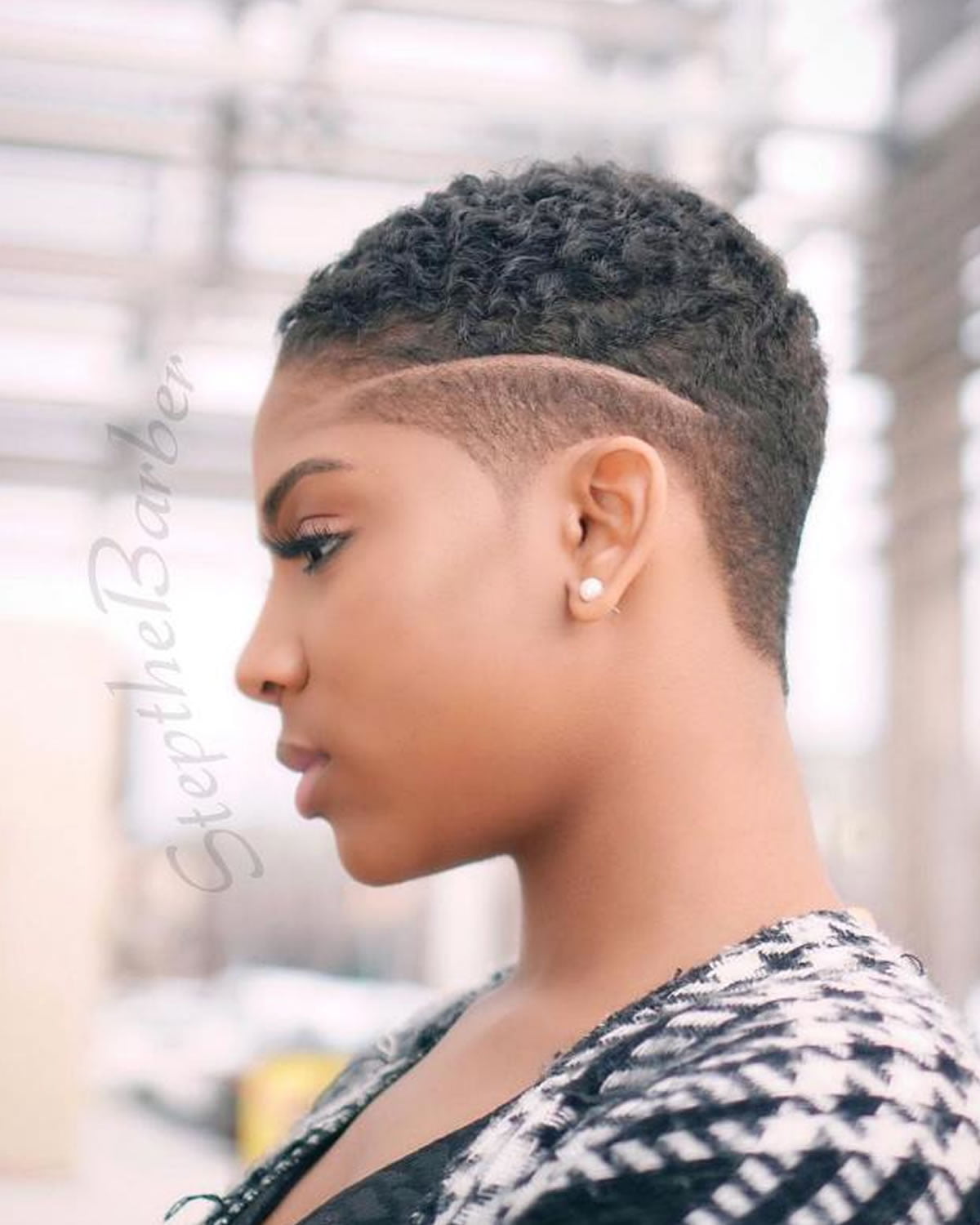 2018 Hairstyles and Haircuts for Black Women