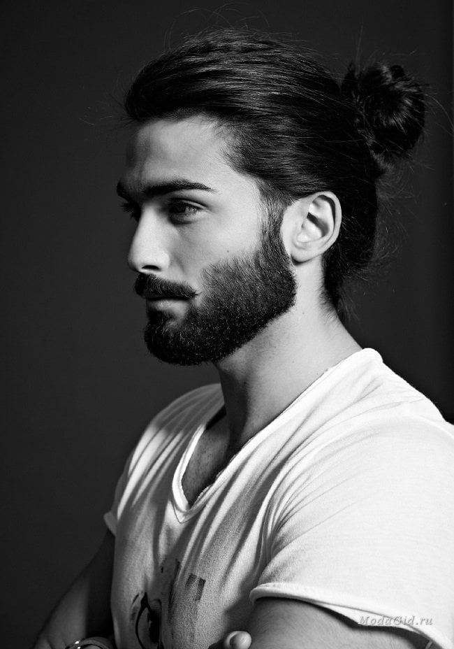 Long bun Hairstyles for men 2017 with beard