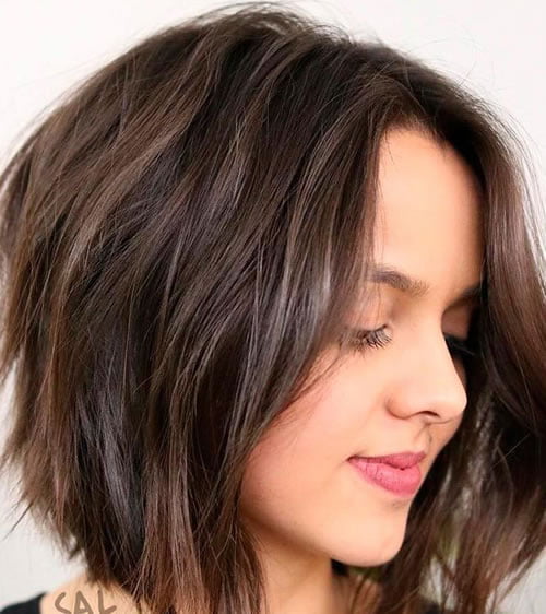 Asymmetrical short bob