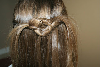 Twist-Back into Square Knot Hairdo