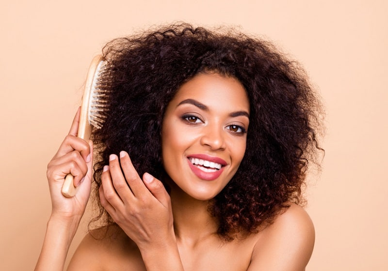 brushing natural hair