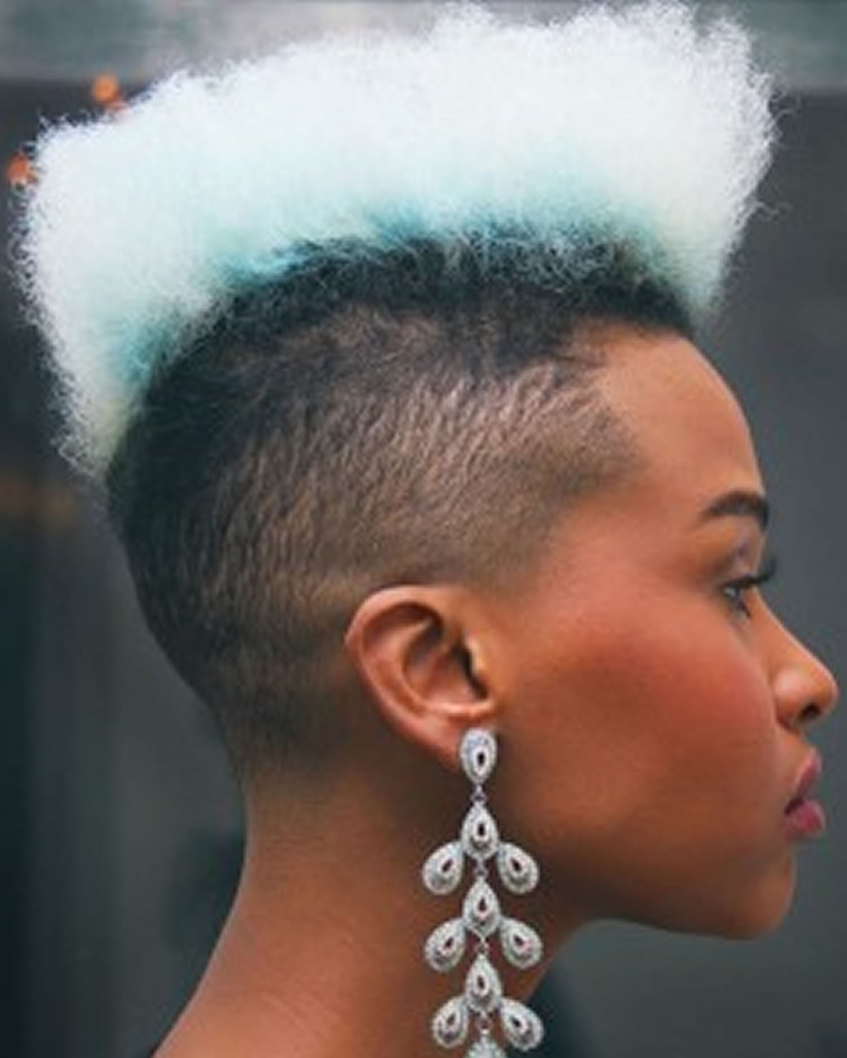 2018 Hairstyles and Haircuts for Black Women