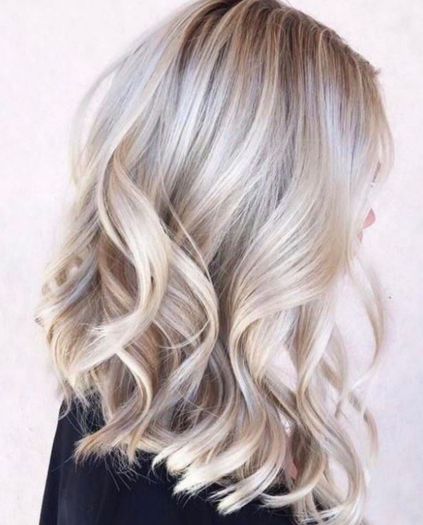 Blonde hair colors for long hair in 2021-2022