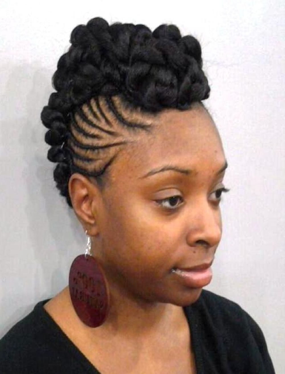 Mohawk black women hairstyles for summer 2018-2019