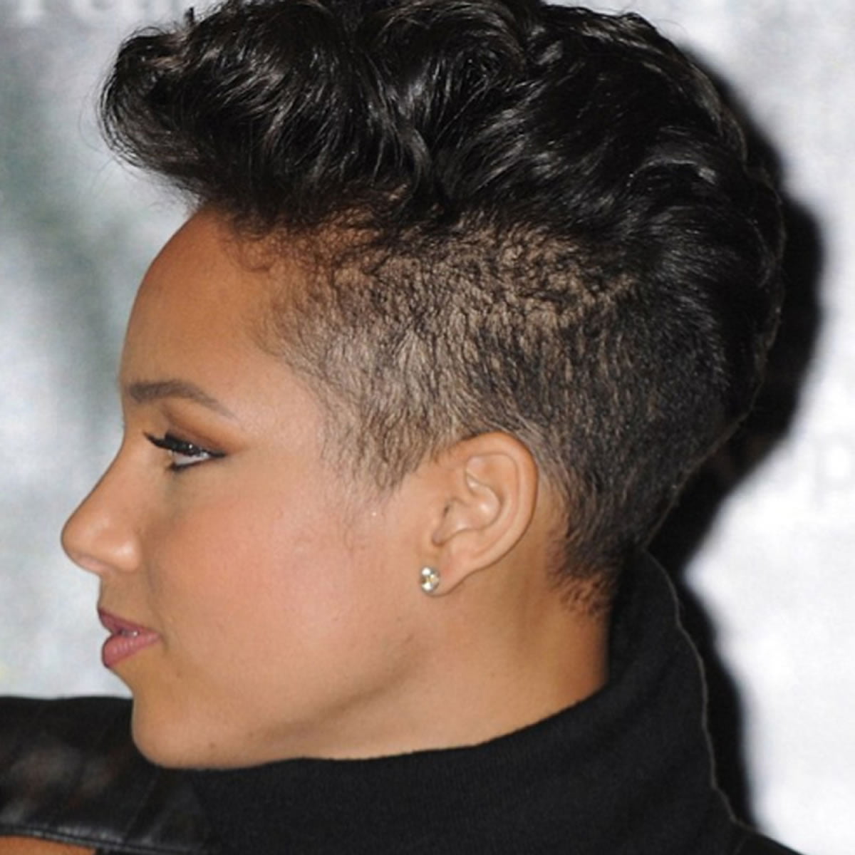 Mohawk black women hairstyles for summer 2018-2019