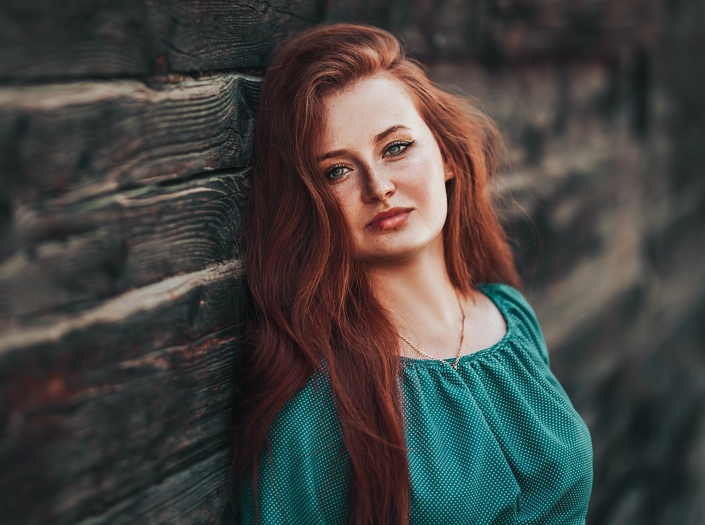 green eyed woman with auburn hair