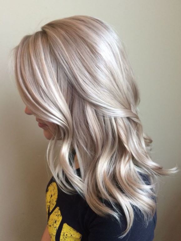 Blonde hair colors for long hair in 2021-2022