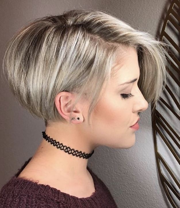 Short bob haircuts and hair colors 2021-2022