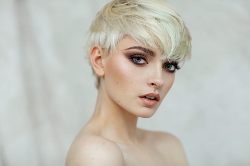 short hairstyle