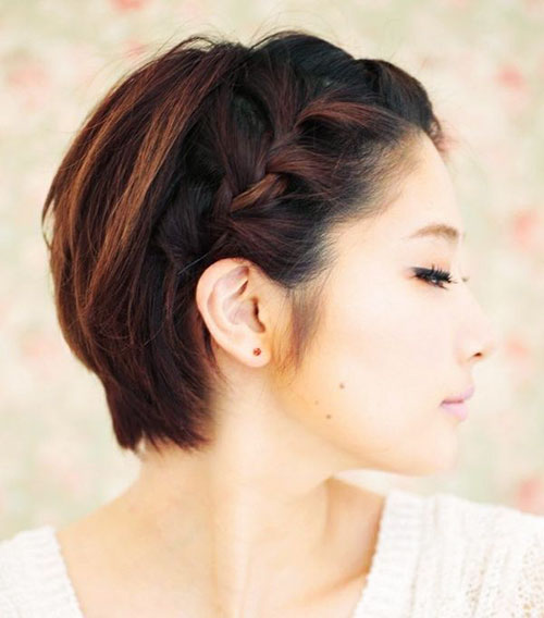 Side Braid Hair Style