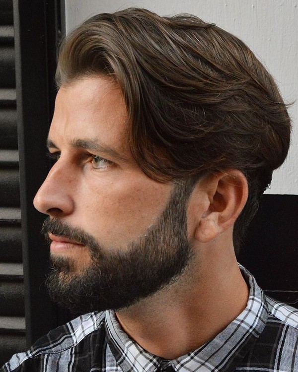 Best Hairstyles for Men Growing Their Hair