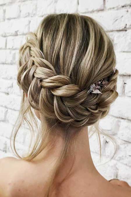 Updo, Prom, Updos, Three, Ponytails, Bun, Buns