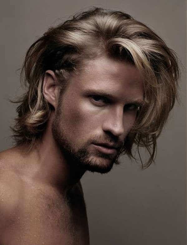 Stylish Messy Style for Men with Shoulder-Length Hair