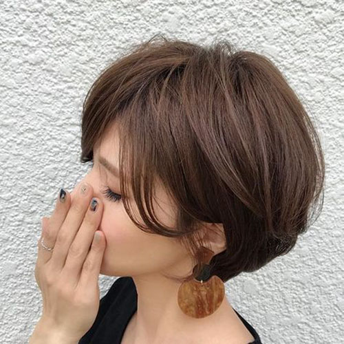 Short Layered Bob With Side Bangs