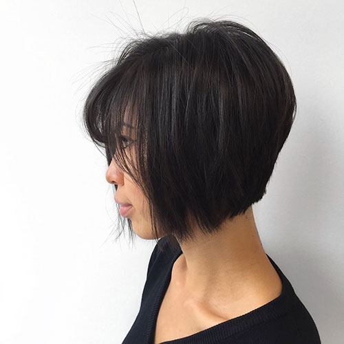 Short Layered Hair With Bangs