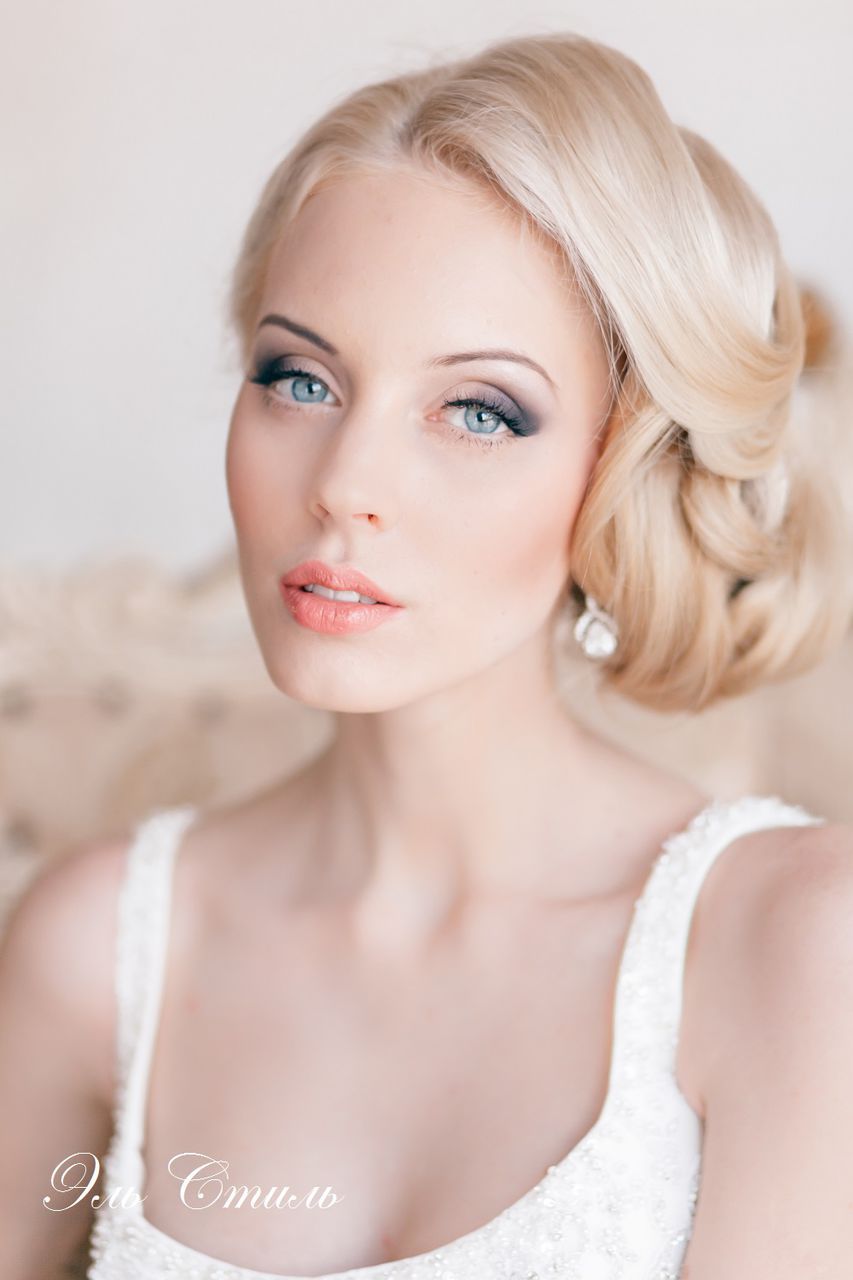 Beautiful Wedding day Blonde Women Hairstyles for Bride 2017