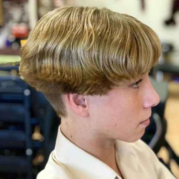 modern wavy bowl cut for boys