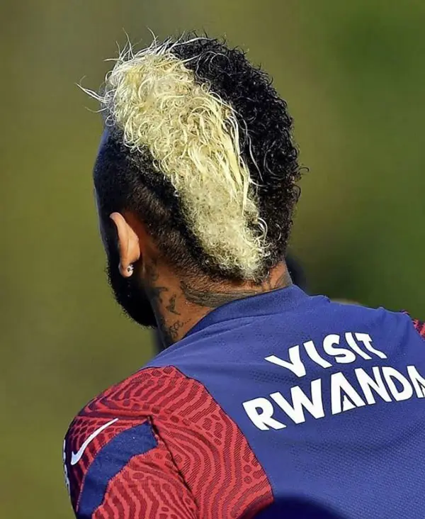 Neymar's Hairstyle With Two Colors