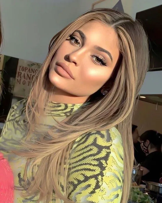 Kylie Jenner E Girl Hairstyle